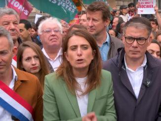 La gauche réunie sur la Place de la République à Paris, le 15/06/2024 ©PurePolitique